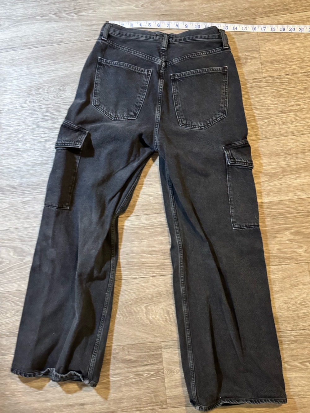 Agolde Black Wide-Leg Cargo Jeans - Picture 5 of 5
